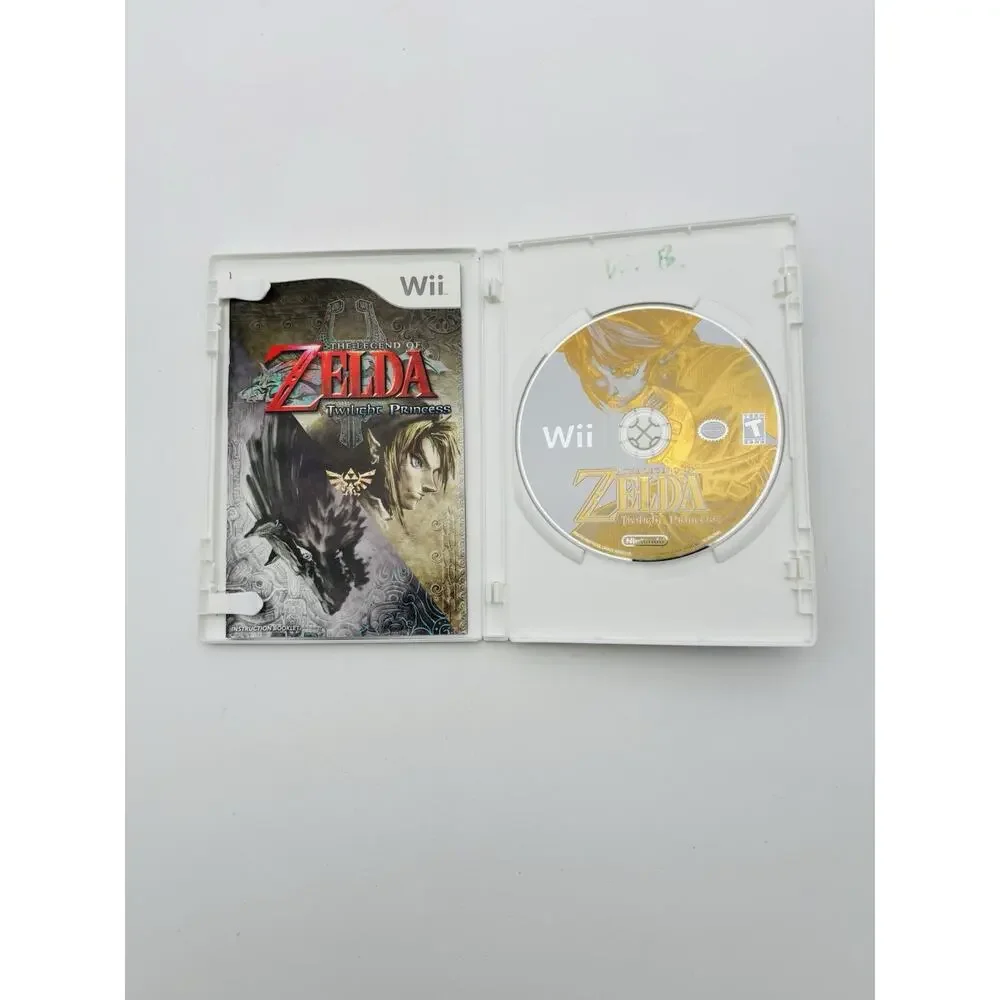 Legend of Zelda Twilight Princess Nintendo Wii 2006 CIB Complete Tested Works VG